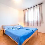 Marijan Apartman *